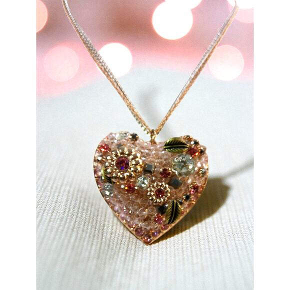 Betsy Johnson Vintage Floral Heart Pendant Necklace-Sparkling Crystal & Enamel - Picture 2 of 7